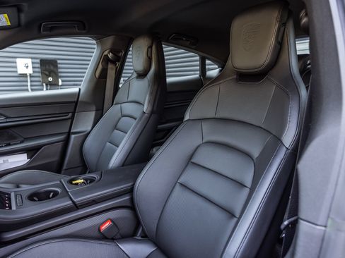 Certified 2024 Porsche Taycan RWD image 5