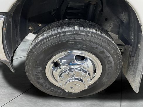 Used 2019 RAM 3500 Big Horn image 19