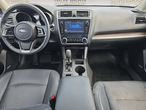 Used 2018 Subaru Outback 3.6R Limited AWD/4WD image 10