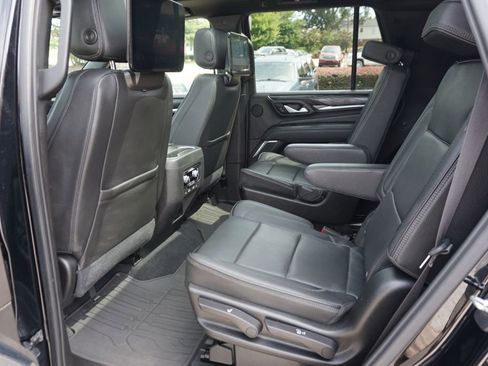 Used 2021 GMC Yukon Denali w/ Denali Premium Package image 21