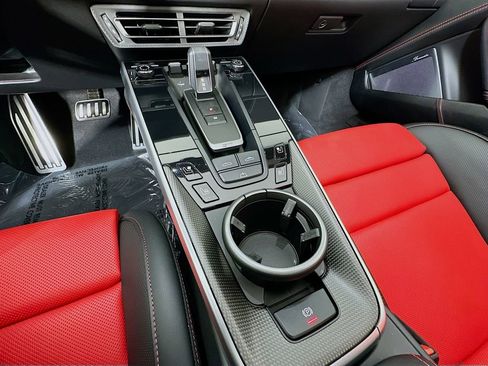 Used 2024 Porsche 911 Turbo S image 19