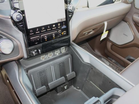 New 2026 RAM 1500 Limited image 21