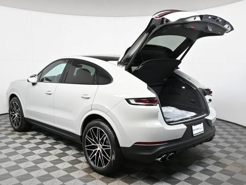 Certified 2026 Porsche Cayenne Coupe AWD/4WD image 31