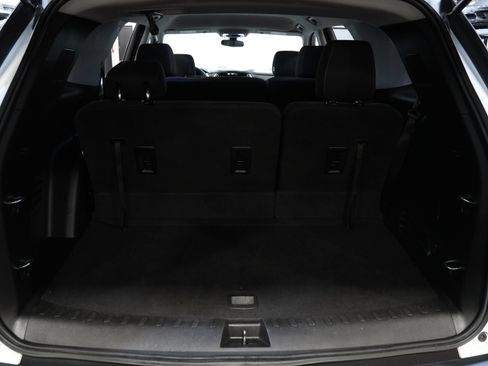 Used 2020 Chevrolet Traverse L FWD image 51