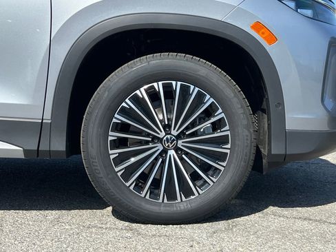 New 2026 Volkswagen Tiguan S AWD/4WD image 7