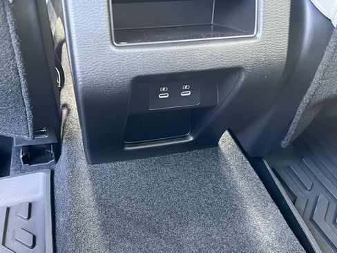 New 2026 Mitsubishi Outlander SE AWD/4WD image 32