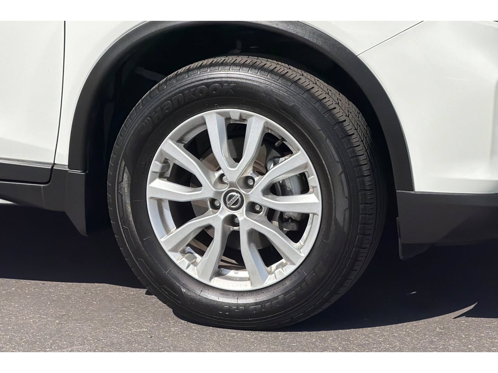 Used 2020 Nissan Rogue S w/ Special Edition Package AWD/4WD image 30