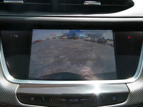 Certified 2019 Cadillac XT5 Luxury FWD image 33