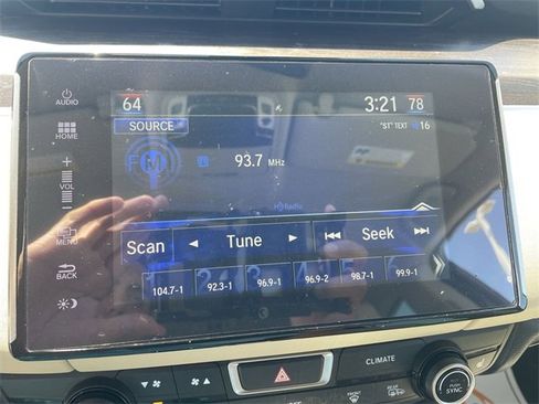 Used 2018 Honda Clarity Plug-In Hybrid image 13