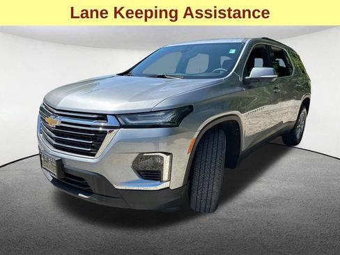 Certified 2023 Chevrolet Traverse LT w/ Rear Camera Mirror Package AWD/4WD image 6
