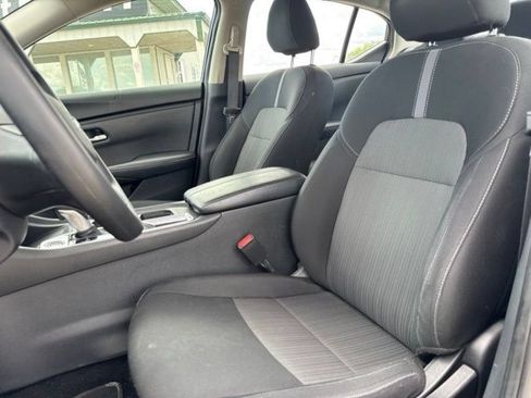 Used 2024 Nissan Sentra SV FWD image 19