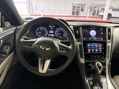 Used 2017 INFINITI Q60 w/ Cargo Package image 16