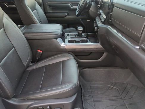Certified 2023 Chevrolet Silverado 1500 LTZ w/ Technology Package AWD/4WD image 27