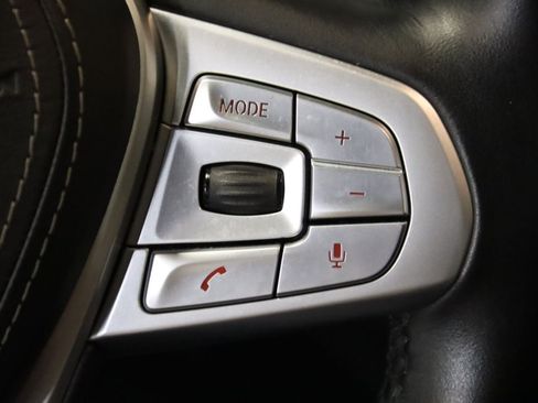 Used 2019 BMW 750i RWD image 20