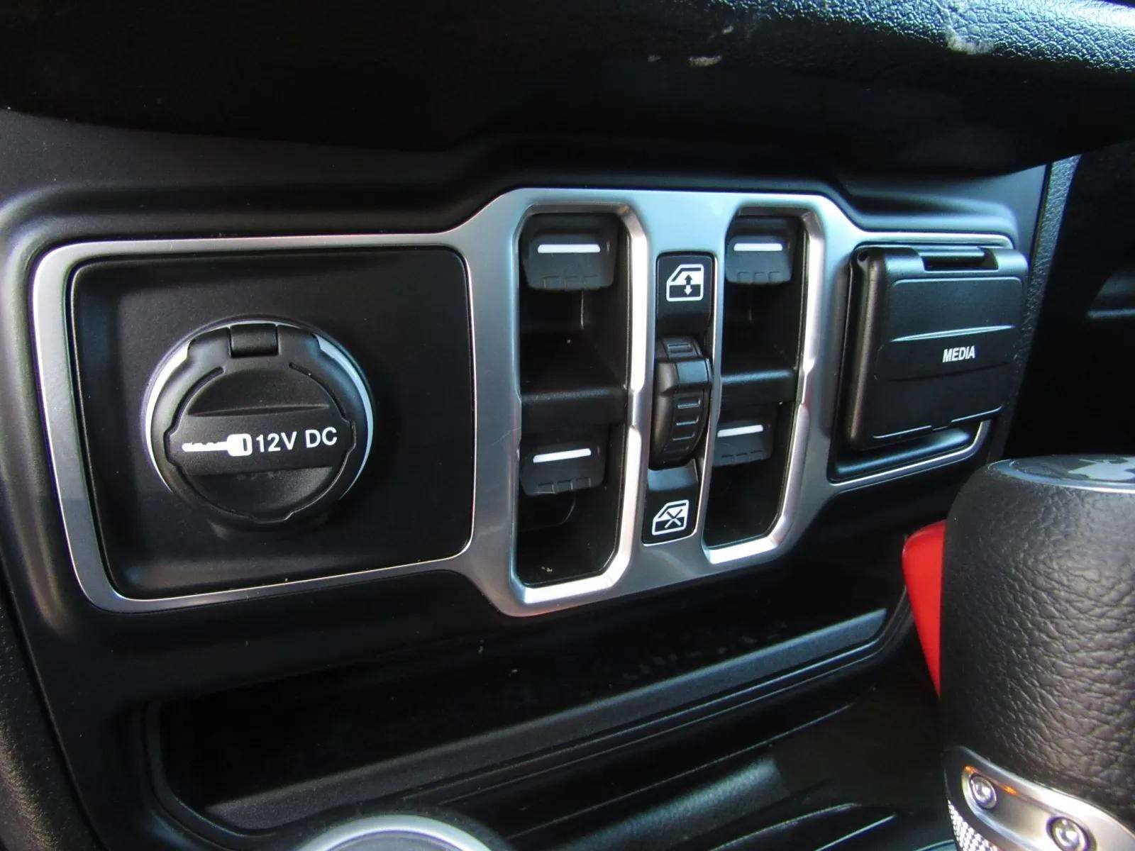 Used 2026 Jeep Wrangler Unlimited Sport AWD/4WD image 22