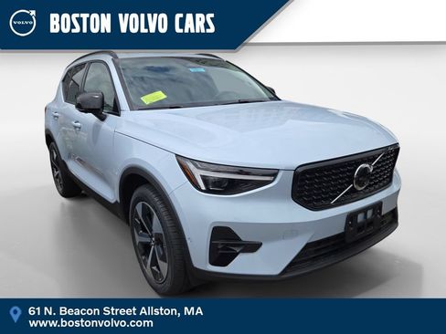 New 2026 Volvo XC40 B5 Plus w/ Climate Package AWD/4WD image 1