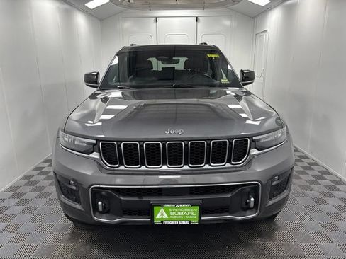 Used 2022 Jeep Grand Cherokee Overland AWD/4WD image 2