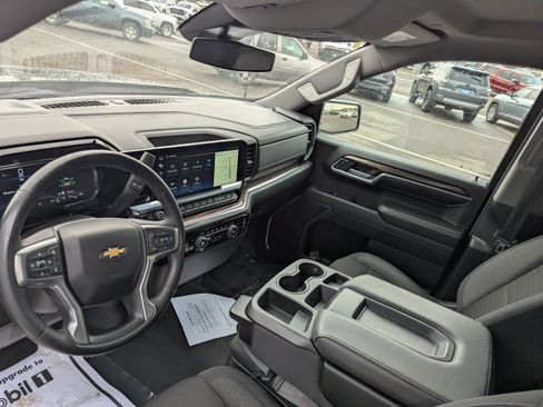 Certified 2024 Chevrolet Silverado 1500 LT AWD/4WD image 13
