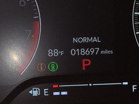 Used 2025 Honda Civic Sport image 15