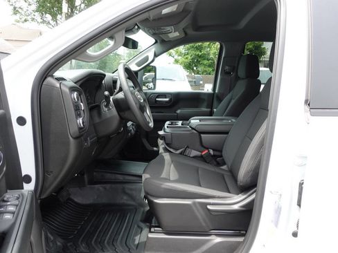 Used 2024 GMC Sierra 2500 Pro w/ Convenience Package image 15