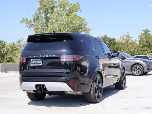Used 2025 Land Rover Discovery Metropolitan Edition AWD/4WD image 7