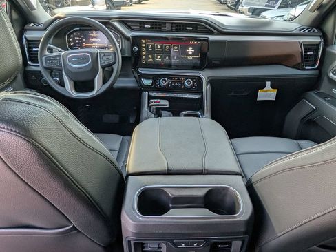 Used 2026 GMC Sierra 1500 Denali AWD/4WD image 23