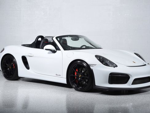 Used 2016 Porsche Boxster Spyder RWD image 10