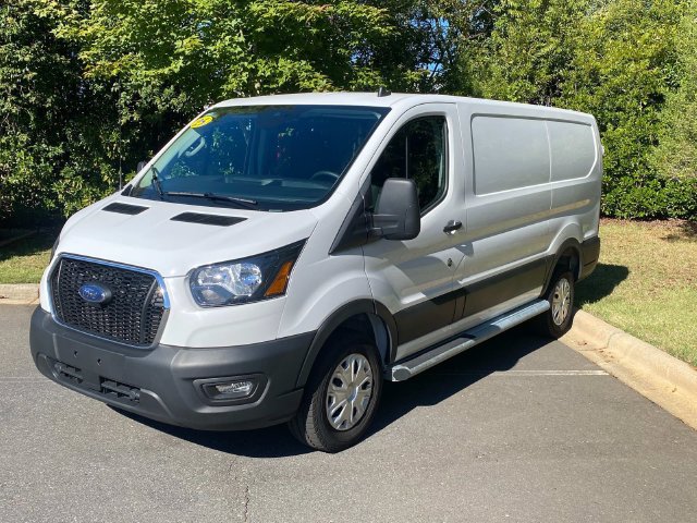 Used 2025 Ford Transit 250 Low Roof w/ Exterior Upgrade Package RWD image 3