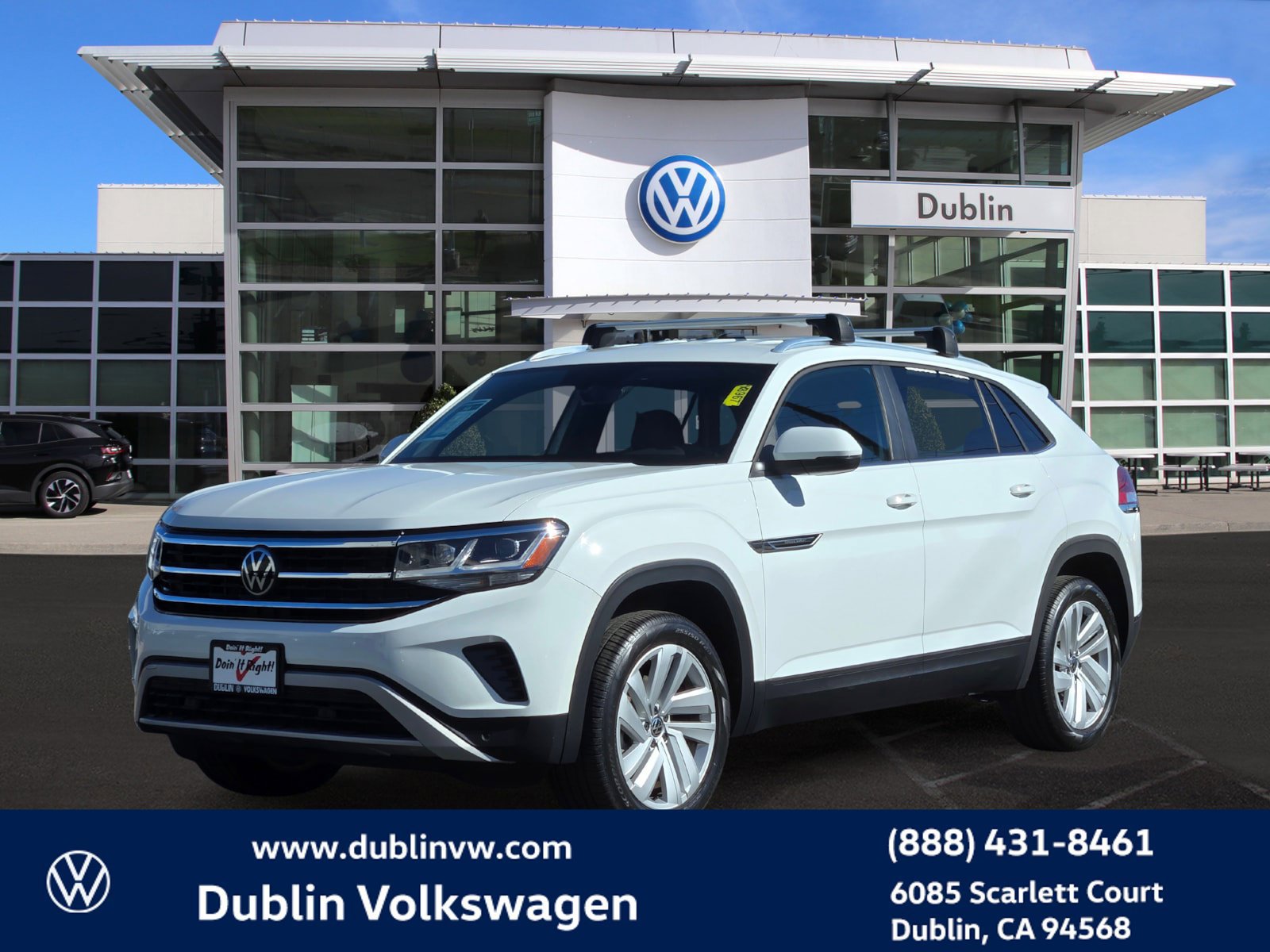 Certified 2023 Volkswagen Atlas Cross Sport SE FWD image 8