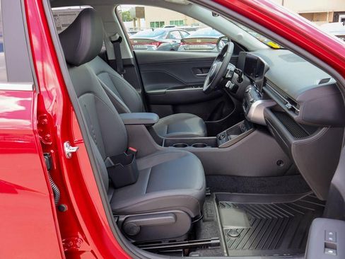 New 2026 Hyundai Kona Limited FWD image 8