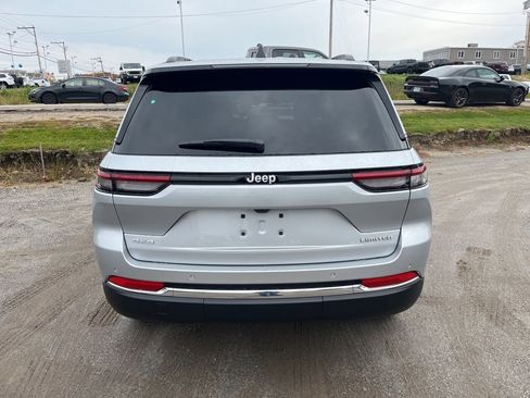 New 2025 Jeep Grand Cherokee Limited image 6