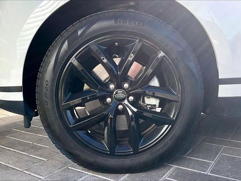 Used 2024 Land Rover Range Rover Velar S image 9