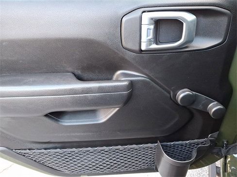 Used 2022 Jeep Wrangler Sport image 18