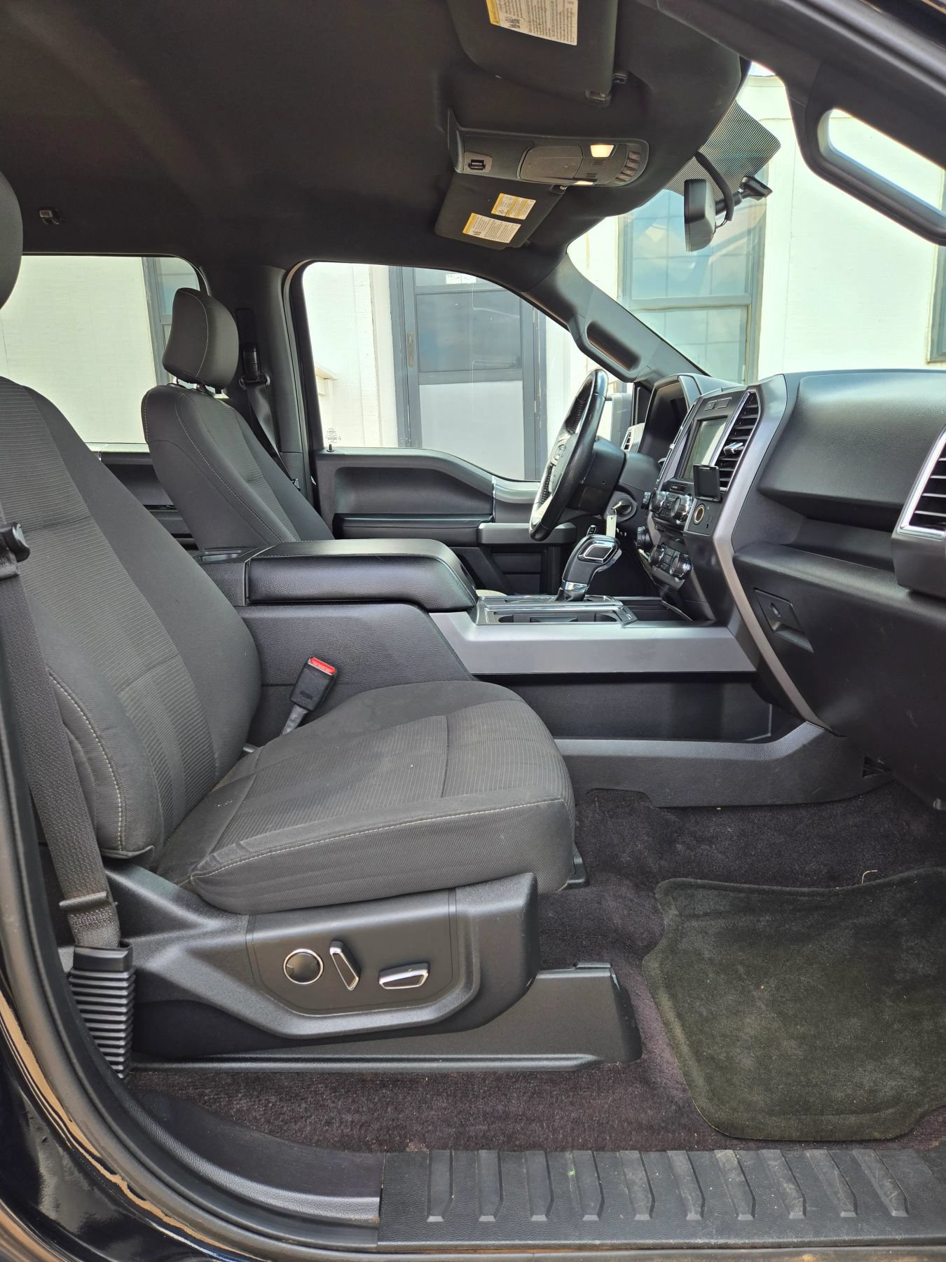 Used 2016 Ford F150 XLT w/ Equipment Group 302A Luxury RWD image 11
