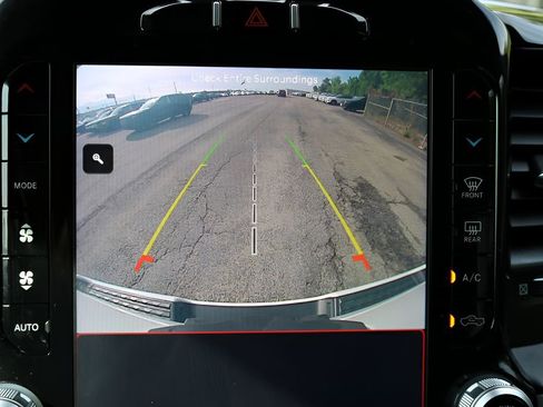 Used 2022 RAM 1500 Laramie AWD/4WD image 24