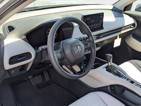 New 2026 Honda HR-V LX image 3