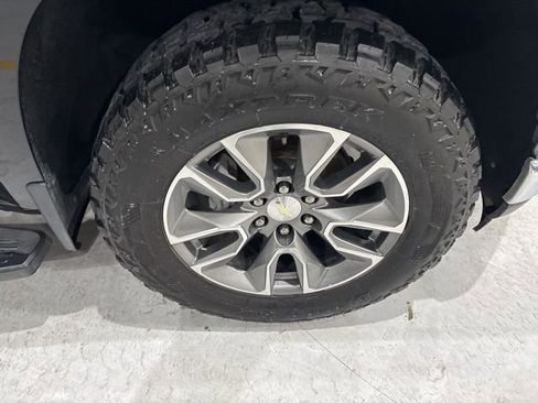 Used 2020 Chevrolet Silverado 1500 LT image 30