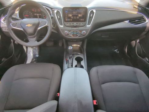 Used 2019 Chevrolet Malibu LT FWD image 14