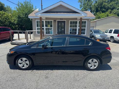 Used 2013 Honda Civic LX image 3