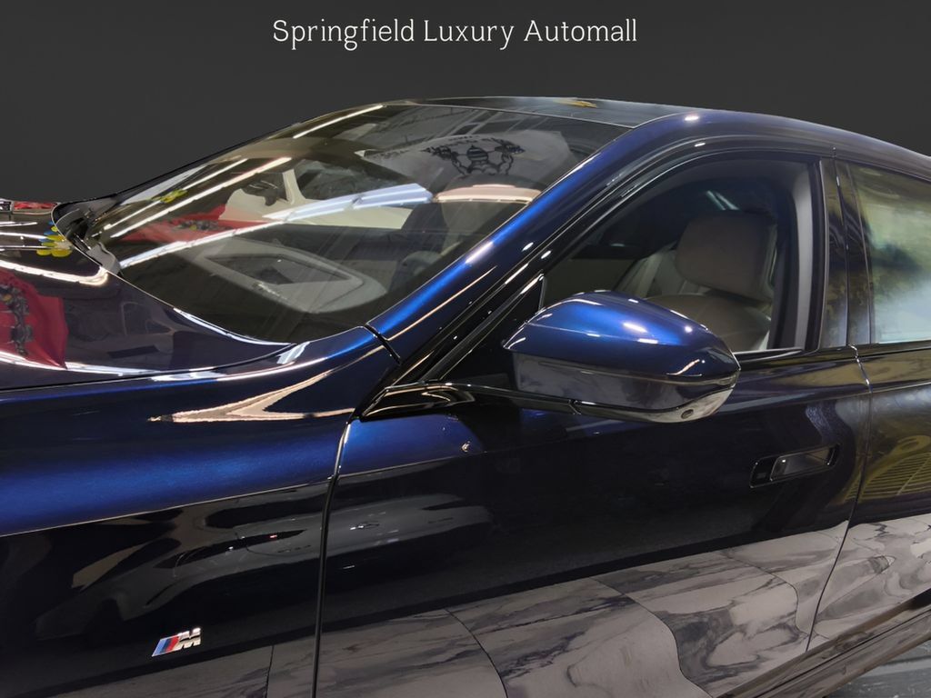 Used 2023 BMW 760i xDrive w/ Executive Package AWD/4WD image 8