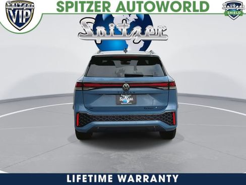 New 2026 Volkswagen Tiguan SE R-Line image 3