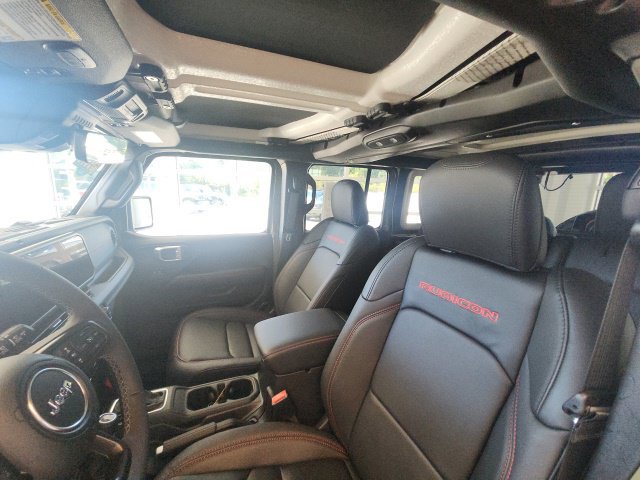 Certified 2026 Jeep Wrangler Unlimited Rubicon AWD/4WD image 23