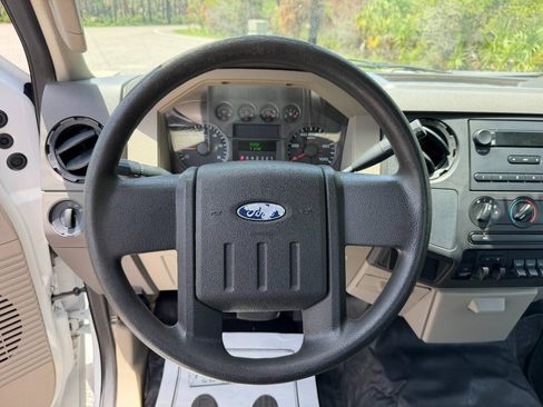 Used 2008 Ford F250 XL RWD image 14