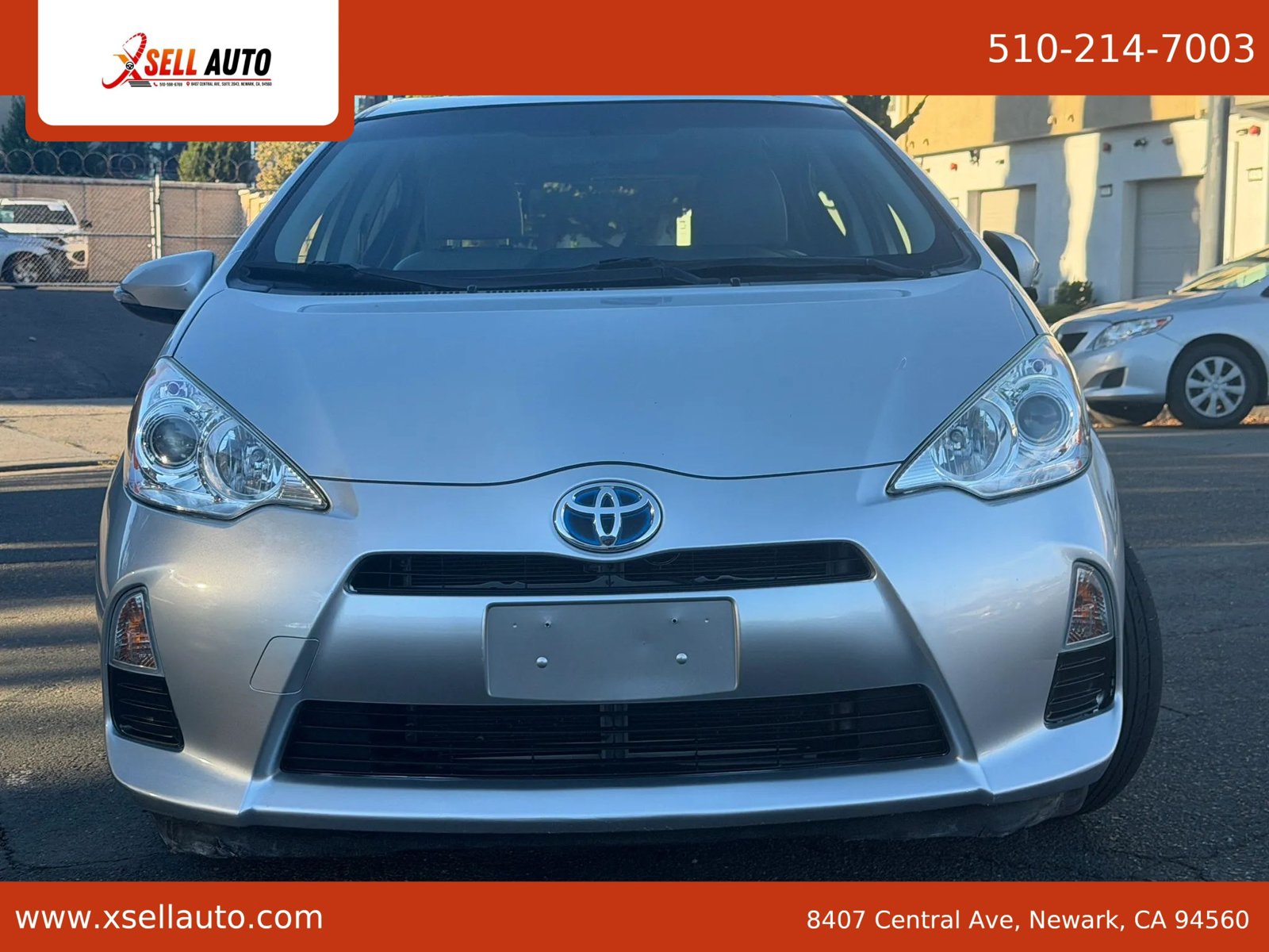 Used 2013 Toyota Prius C Two FWD image 2