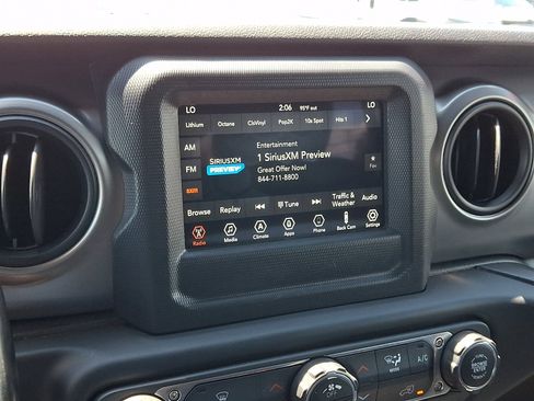 Used 2019 Jeep Wrangler Unlimited Sport S AWD/4WD image 18