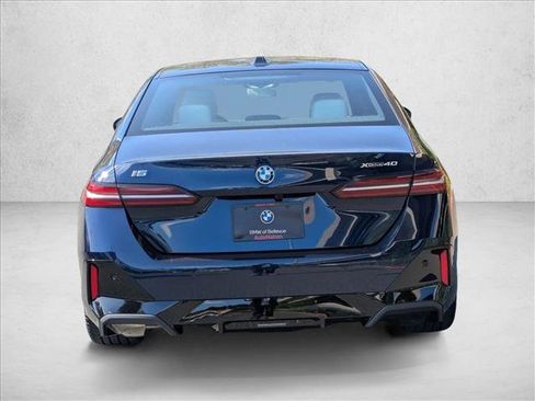 Used 2026 BMW i5 eDrive40 AWD/4WD image 7