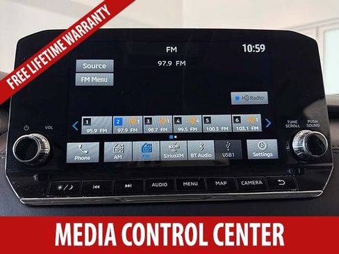Used 2024 Mitsubishi Outlander FWD image 13