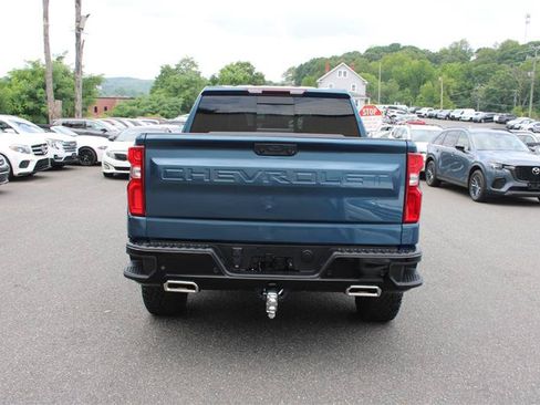 Used 2024 Chevrolet Silverado 1500 LT Trail Boss w/ LT Trail Boss Premium Package AWD/4WD image 6