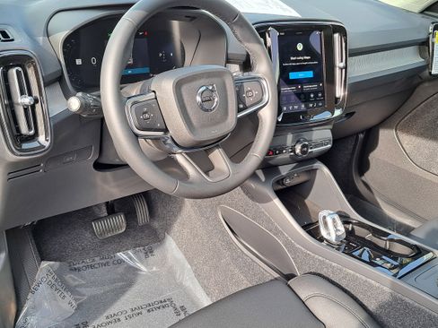 New 2026 Volvo XC40 B4 Plus image 5