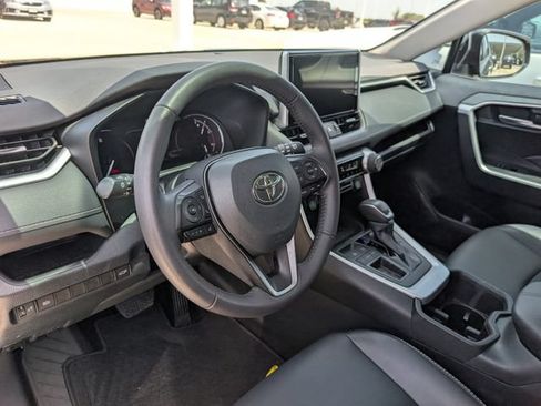 Used 2023 Toyota RAV4 XLE Premium FWD image 9